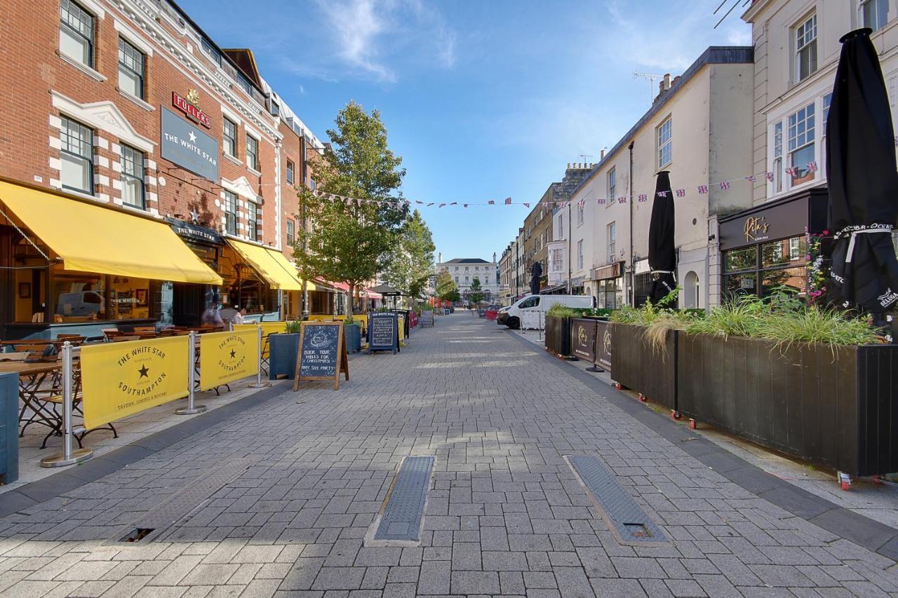14 Oxford Mews - 5 Star Living For Up To 10 People Villa Southampton Exterior foto